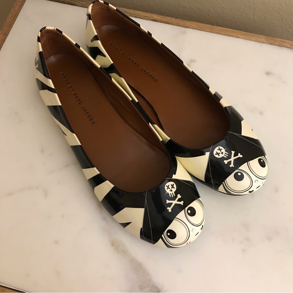 Marc Jacobs flats
